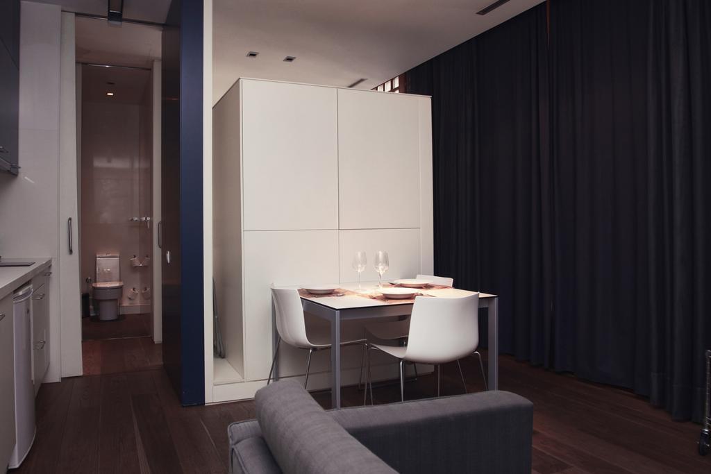 Las Ramblas Suites Barcellona Esterno foto